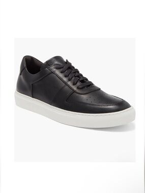 TO BOOT NEW YORK Cheshire Sneaker men Color: Crust Black
$399 size 11 NEW